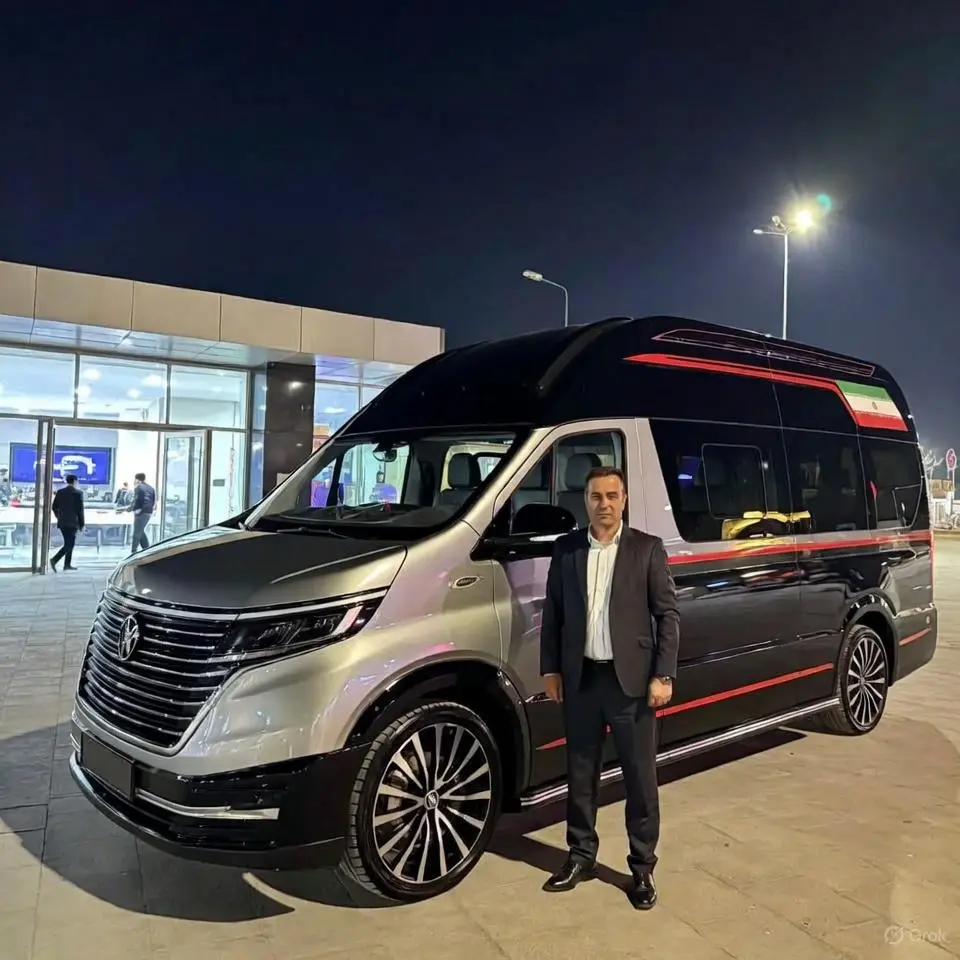 خودرو تبلیغاتی نمایشگاه